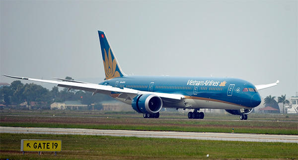 Vietnam Airlines cho biết, sẽ tăng thêm hơn 4.700 chuyến bay để phục vụ nhu cầu đi lại của hành khách trong giai đoạn cao điểm hè 2017. (Ảnh: VNA)