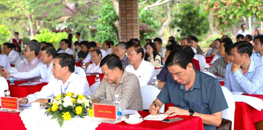 Đại biểu tham dự Hội nghị