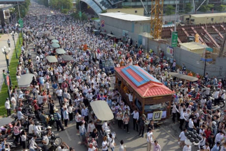 Hàng ngàn người đưa tang ông Kem Ley hồi tháng 7 Ảnh: AFP
