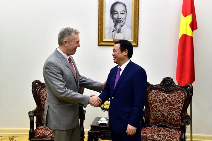Phó Thủ tướng Vương Đình Huệ tiếp Đại sứ Hoa Kỳ tại Việt Nam, ông Ted Osius. Ảnh: Báo Chính phủ