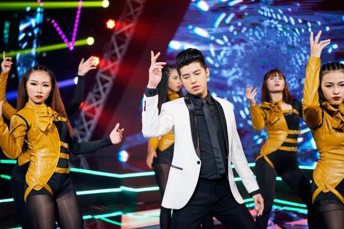 Noo Phước Thịnh hát nhiều bài hit trong Âm Nhạc & Bước Nhảy