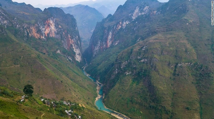 Đèo Mã Pí Lèng - Ảnh: CNN.