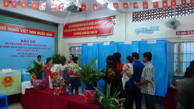 Cử tri phường 2, quận 4, TP HCM tham gia bỏ phiếu