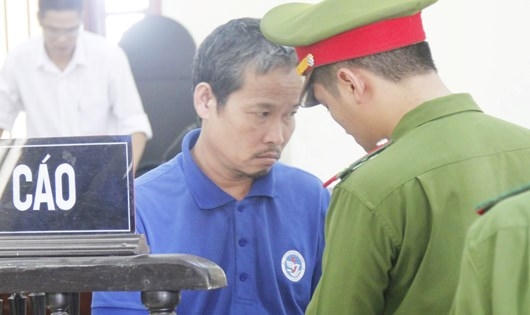 Lê Văn Hồng nhận 13 năm tù vì tội giết người.