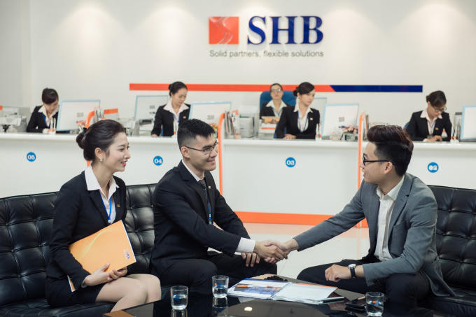 Chủ tịch Đỗ Quang Hiển luôn đề cao vai trò của đội ngũ nhân sự, coi việc phát triển đội ngũ CBNV là yếu tố quan trọng trong thành công của SHB.