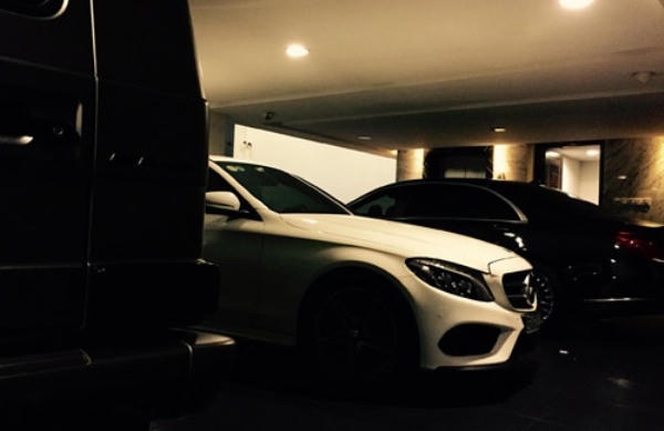 Một góc gara ô tô của Cường Đô la. Ảnh: internet.