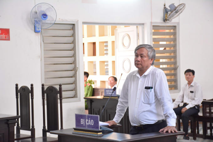 Ông Lê Thanh Liêm - nguyên Giám đốc Sở Y tế Long An - tại phiên tòa.