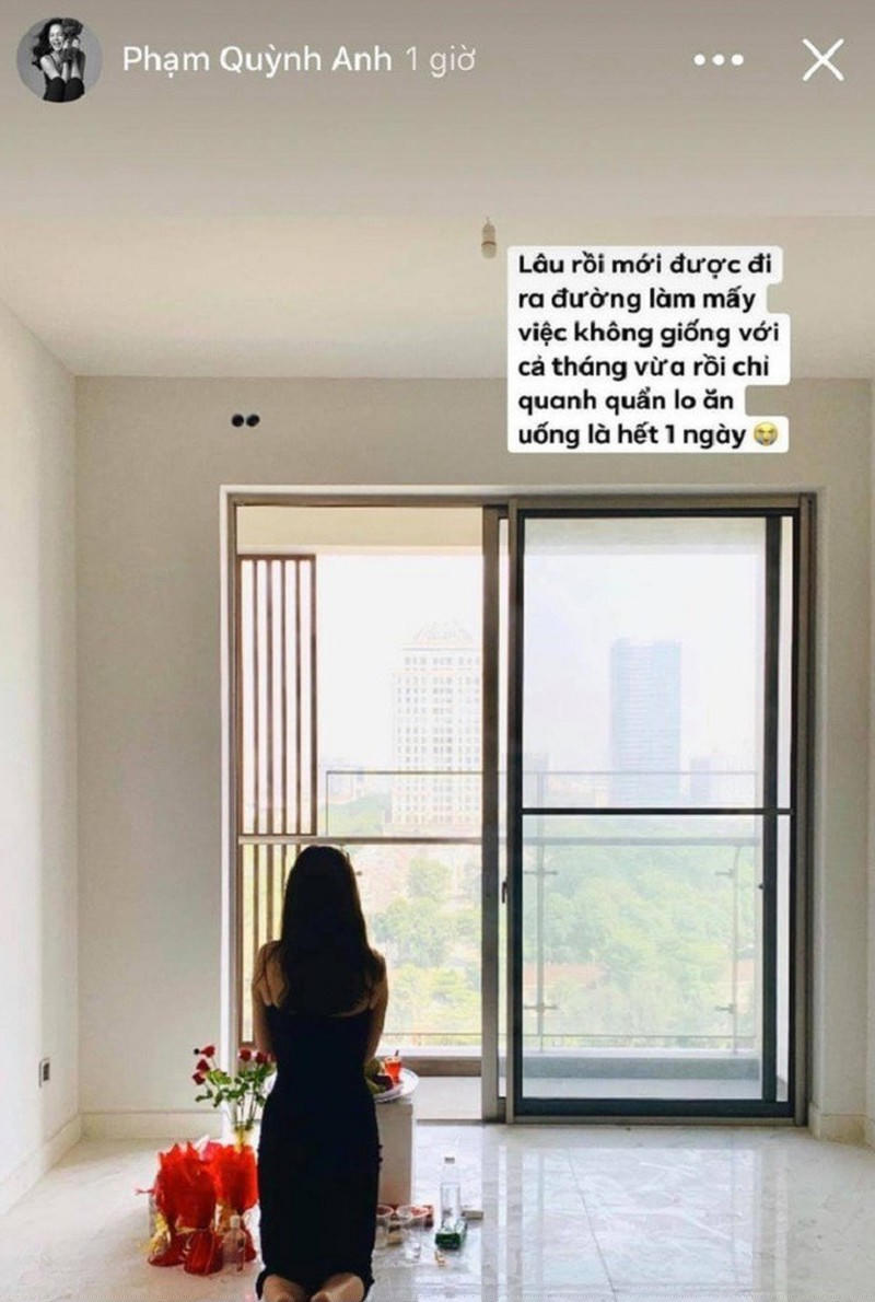 Một góc căn hộ mới tậu của Phạm Quỳnh Anh.