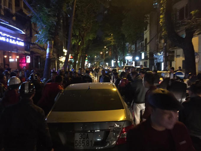 Ô tô điên gây tai nạn liên hoàn.