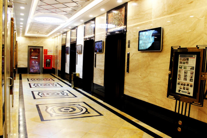To&agrave;n bộ sảnh chờ thang m&aacute;y từ tầng 1 cho đến tầng 22 đều được thiết kế theo một k&iacute;ch thước cố định, rộng tr&ecirc;n 2,7m.