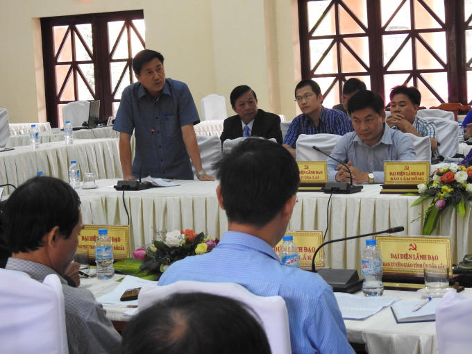 Các đại biểu phát biểu ý kiến tại hội nghị.