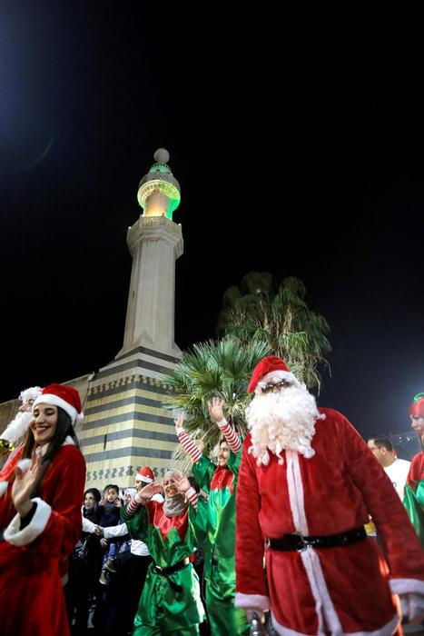 Syria ăn mừng Gi&aacute;ng sinh, hi vọng h&ograve;a b&igrave;nh l&acirc;u d&agrave;i khi Mỹ r&uacute;t qu&acirc;n