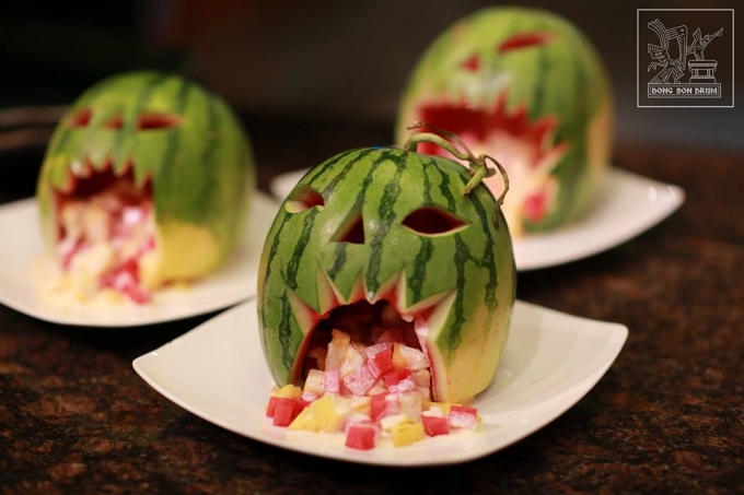 Những món ăn mang đậm phong cách Halloween được chuẩn bị chào đón ngày lễ hóa trang.