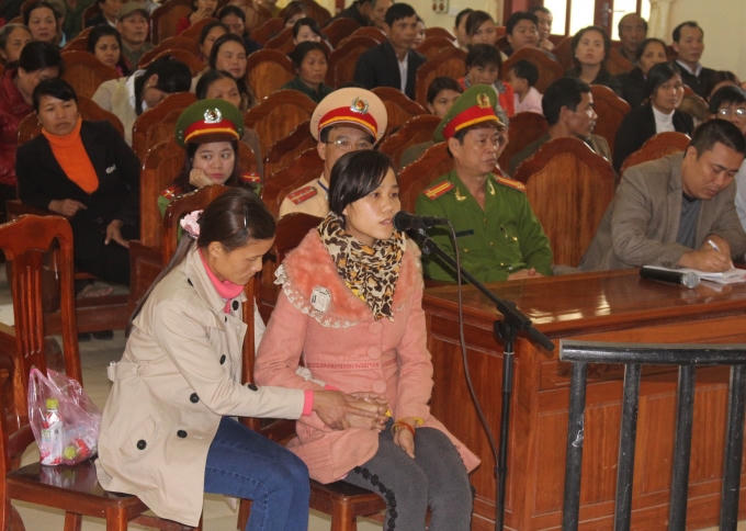 Bị cáo Hiền trước vành móng ngựa.