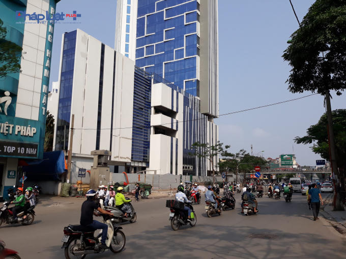 Nhìn từ phố Thái Hà.
