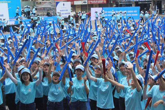 Hơn 1000 bạn trẻ Đà Nẵng tham gia ngày lễ hưởng ứng không hút thuốc lá