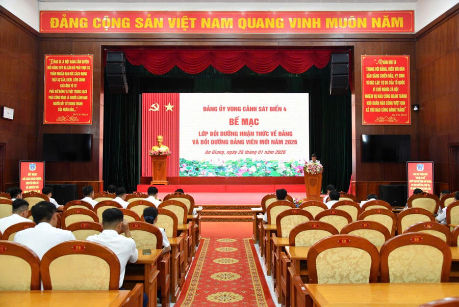 Quang cảnh Bế mạc lớp bồi dưỡng