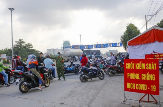 Chấn chỉnh việc áp dụng biện pháp phòng dịch quá mức cần thiết gây ảnh hưởng sản xuất kinh doanh