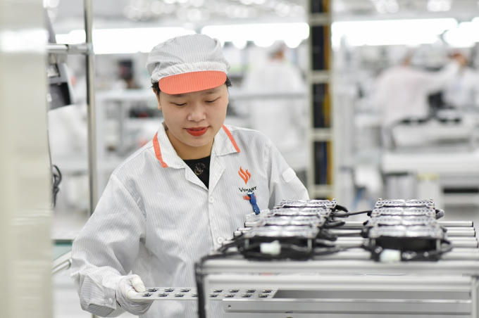 Chỉ 11 ng&agrave;y nữa Vingroup sẽ ra mắt điện thoại th&ocirc;ng minh Vsmart