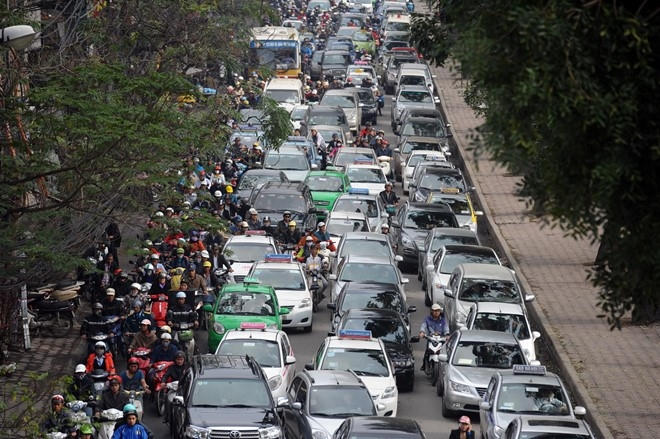Bộ đôi từng ghé thăm Việt Nam hồi 2016 và rất ấn tượng trước cảnh đông đúc của đường phố Hà Nội. Họ rất muốn tìm cách đưa thương hiệu tới ghi hình tại quốc gia Đông Nam Á. Ảnh: Hoàng Hà.