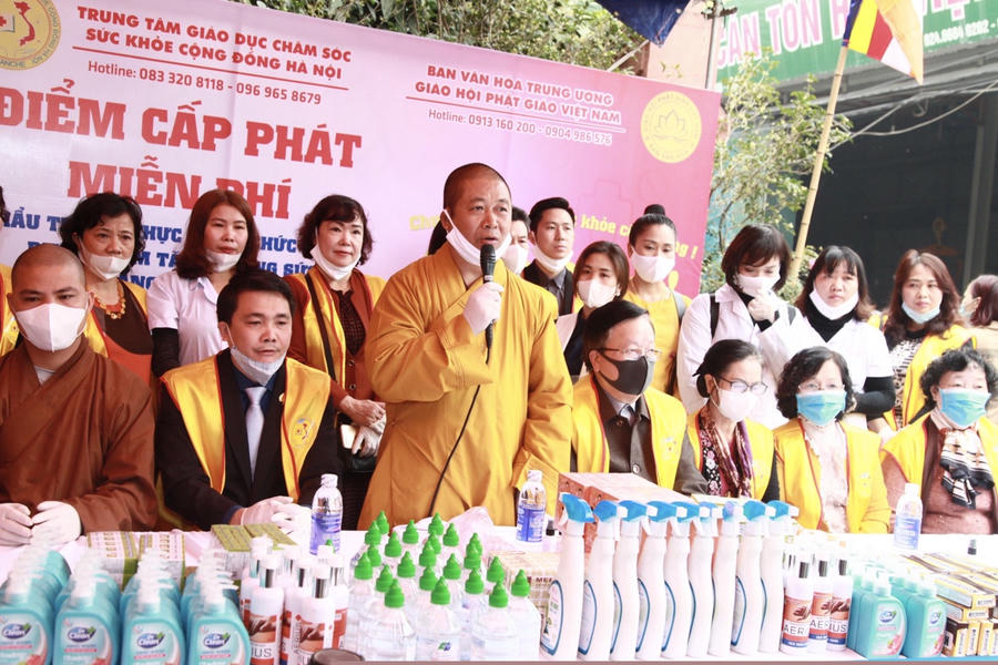 Thượng tọa Thích Thọ Lạc - Ủy viên Thư ký Hội đồng trị sự, Trưởng Ban Văn hoá Trung ương GHPGVN phát biểu tại chương trình
