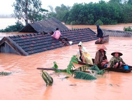 Trận mưa lũ lịch sử ở miền Trung.