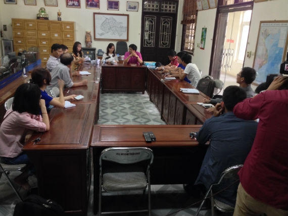 Rất nhiều đại diện của cơ quan báo chí đến HTX làm việc, nhưng lãnh đạo đơn vị này bặt vô âm tín.