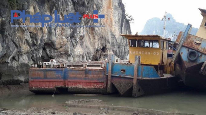 Quảng Ninh: Những &ldquo;con t&agrave;u ma&rdquo; khiến kỳ quan thi&ecirc;n nhi&ecirc;n thế giới trở n&ecirc;n m&eacute;o m&oacute;