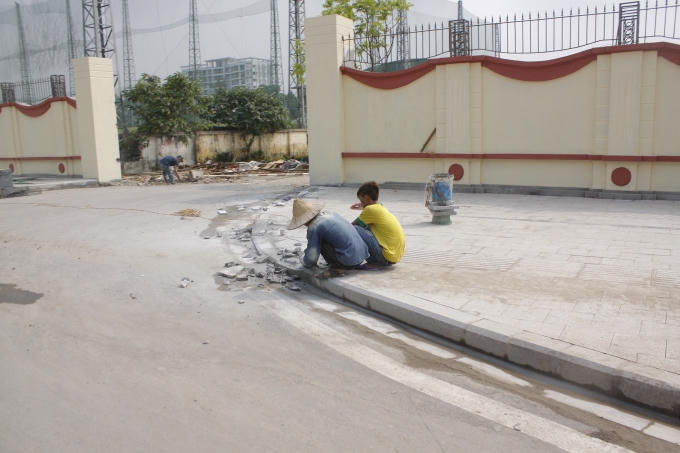 Đến nay, tuyến đường dài 1,5 km sau 4 tháng thi công được mở rộng gấp 3 lần đường cũ, chiều rộng mặt cắt ngang gần 30 m và thiết kế 4 làn xe chạy.