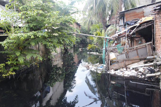 Nguồn nước chết tại Kênh "tuyệt vọng".