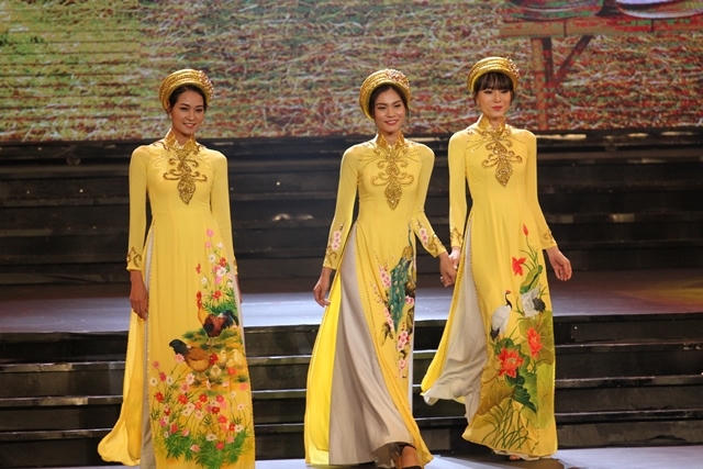 Duy&ecirc;n d&aacute;ng Việt Nam 28: Mang cả m&ugrave;a xu&acirc;n l&ecirc;n s&acirc;n khấu