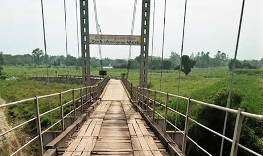 Cây cầu nơi xảy ra sự việc.