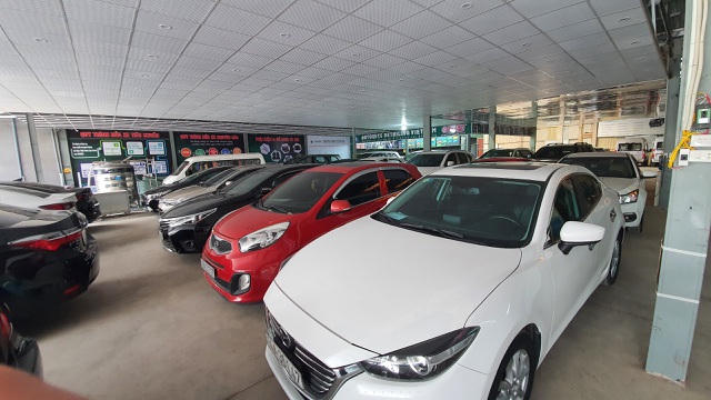 Chấp nhận bỏ tiền mua xe thay vì đổi nhà nội thành