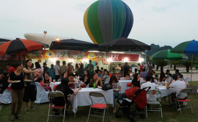 Ngày hội ẩm thực thu hút đông đảo du khách trong và ngoài nước đến thưởng thức những món ăn đặc biệt.