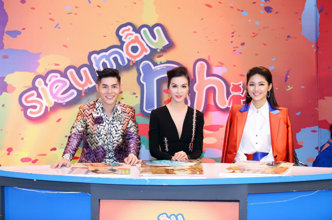 MC Thanh Mai rạng rỡ đọ sắc cùng Á hậu Thanh Tú trong