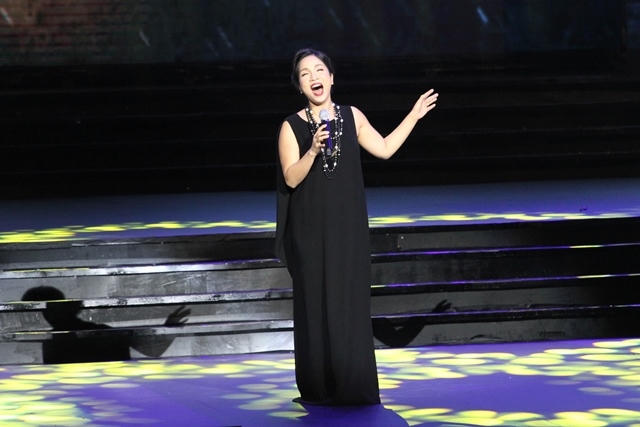 Mưa Xuân nồng nàn với Mỹ Linh.