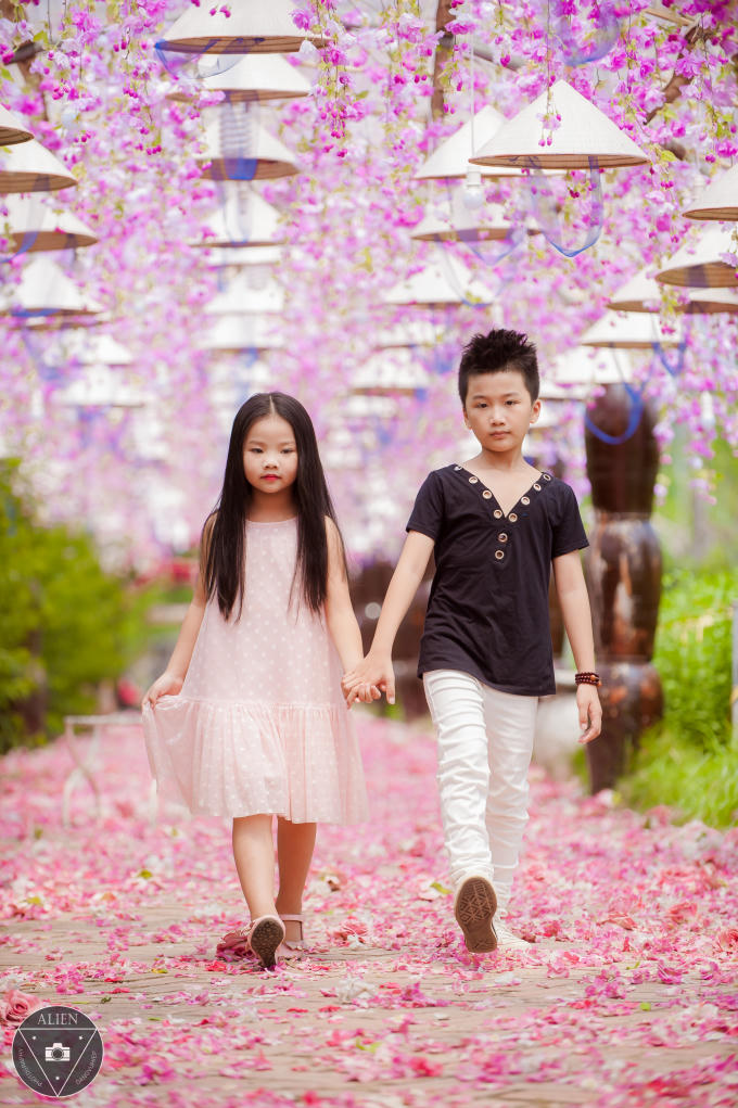 NSND Minh Châu đón Trung thu cùng dàn cháu ngoại xinh như thiên thần