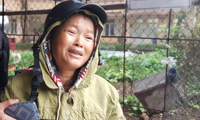 Người thân đau đớn yêu cầu phía bệnh viện làm rõ nguyên nhân sau khi anh Đông tử vong.
