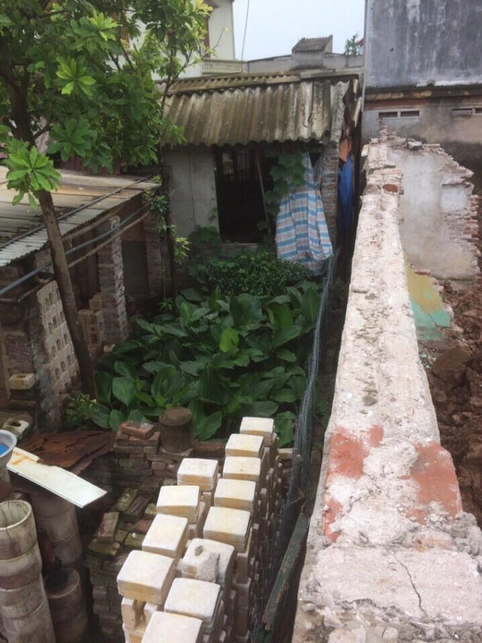 Khu đất tranh chấp giữa nhà ông Tùng và nhà bị cáo Nhâm