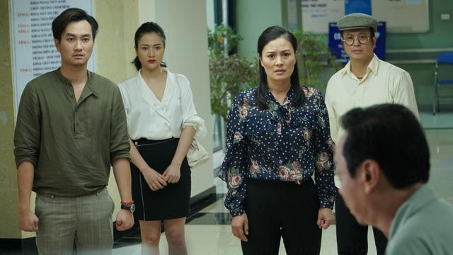 Bộ phim có nhiều điểm lắng để các những nhân vật có dịp nhìn lại, sống chậm hơn và nhận ra