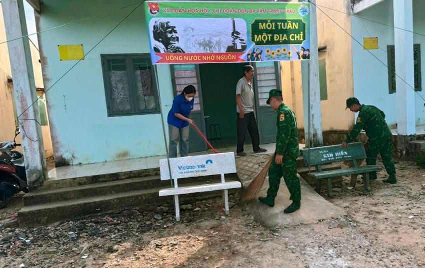 Chi đoàn đồn Biên phòng Vàm Trảng Trâu thực hiện Mô hình “Mỗi tuần một địa chỉ” giúp dân