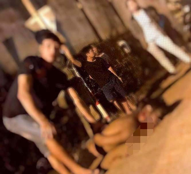 Hiện trường người đàn ông bị đánh trọng thương.