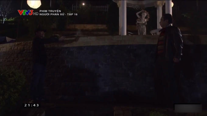 Phan Quân bị Lân "sứa" bắn liên tiếp nhiều phát đạn vào người.