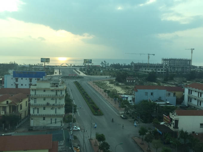 Hạ tầng đô thị khu vực ven biển Bảo Ninh, TP Đồng Hới hiện nay. Nguồn ảnh: Báo Xây dựng