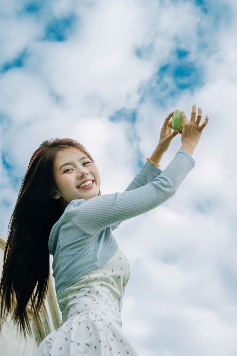 Khi quyền nhân thân bị xâm phạm, hãy yêu cầu cơ quan pháp luật vào cuộc giải quyết để bảo vệ quyền lợi ích hợp pháp - đó là thông điệp nữ diễn viên trẻ gửi gắm.