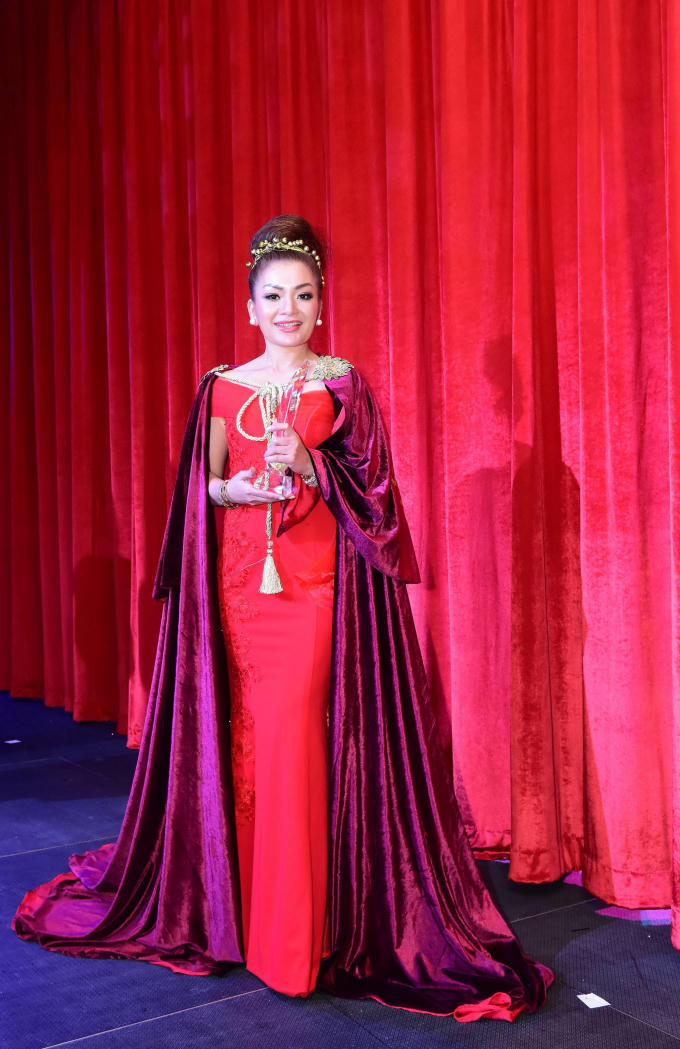 Hoa hậu Lâm Hoàng My chính là người đẹp nhận được giải thưởng vinh danh quan trọng nhất trong sự kiện - giải Gala Award International 2018.