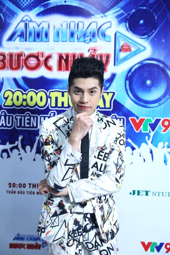 Noo Phước Thịnh hát nhiều bài hit trong Âm Nhạc & Bước Nhảy