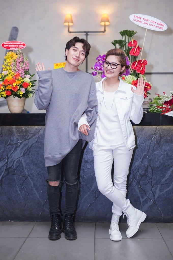 Đ&agrave;m Vĩnh Hưng tuy&ecirc;n bố kh&ocirc;ng lấy c&aacute;t s&ecirc; trong liveshow tiếp theo của Vicky Nhung
