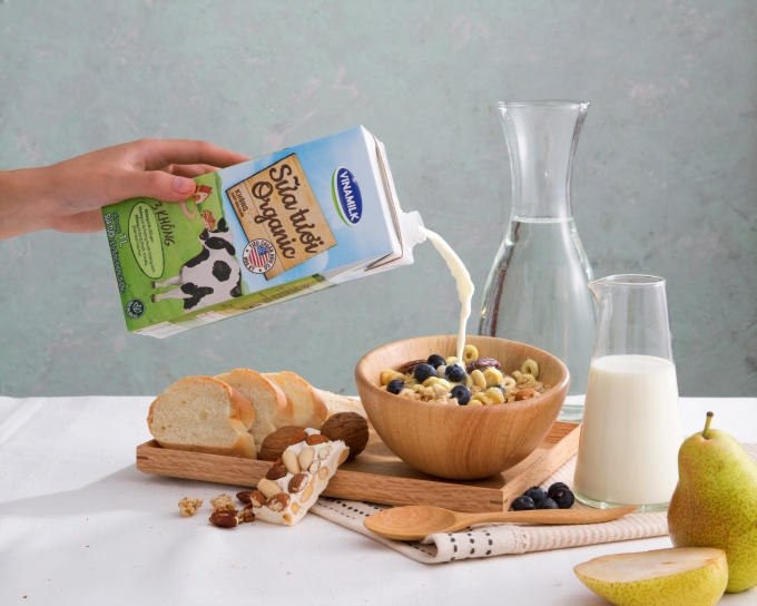 Xu hướng sử dụng thực phẩm organic, bao gồm sữa tươi organic đang trở nên phổ biến trong nhiều năm nay nhờ những lợi ích rõ rệt cho sức khỏe người tiêu dùng.