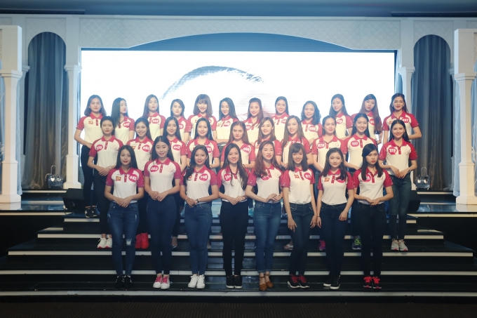 Top 30 thí sinh xuất sắc nhất của cuộc thi Nữ sinh viên Việt Nam duyên dáng - VMU 2016.